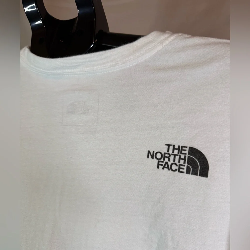 The North Face Men’s Shadow‎ Box Tee 👕